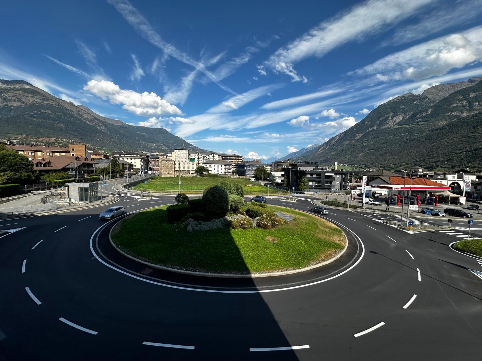 Aosta Center Holidays Apartments Luaran gambar