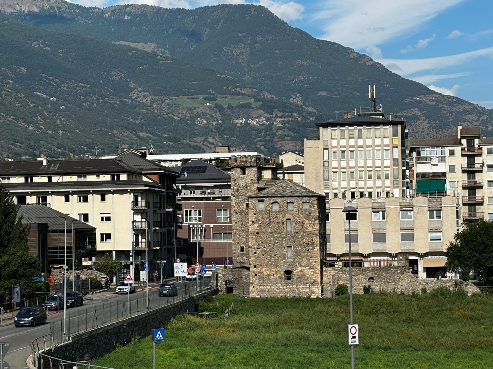Aosta Center Holidays Apartments Luaran gambar